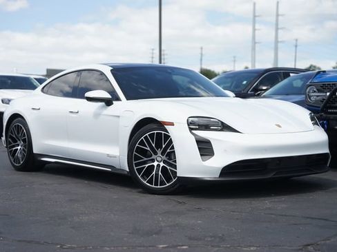 Used 2022 Porsche Taycan RWD image 2