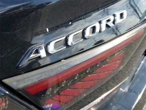 Used 2019 Honda Accord LX image 8