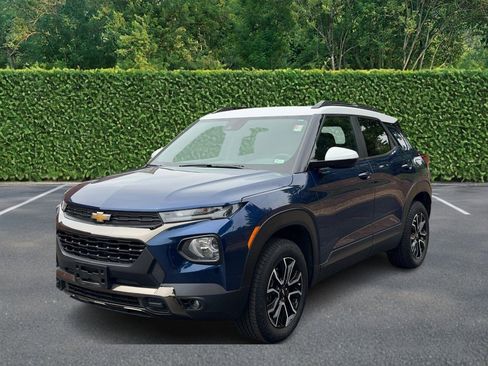 Used 2022 Chevrolet TrailBlazer ACTIV w/ Technology Package AWD/4WD image 8