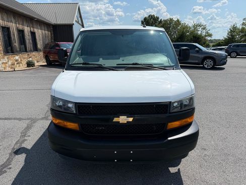 Used 2021 Chevrolet Express 3500 Extended w/ Driver Convenience Package RWD image 10
