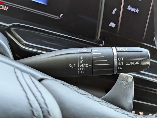 Certified 2024 Cadillac Escalade ESV V AWD/4WD image 28