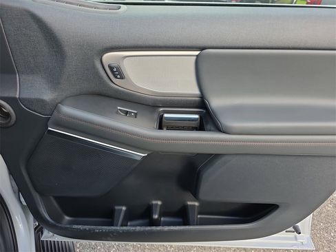 New 2025 Ford Expedition Active image 42