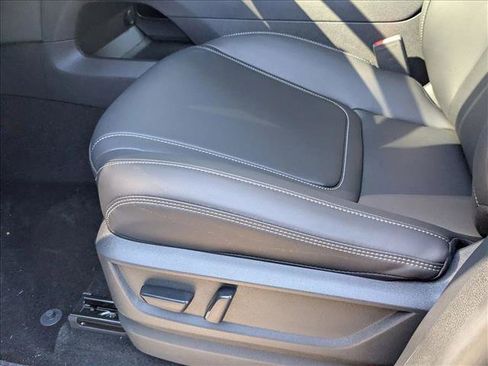 New 2026 Nissan Armada SV image 4