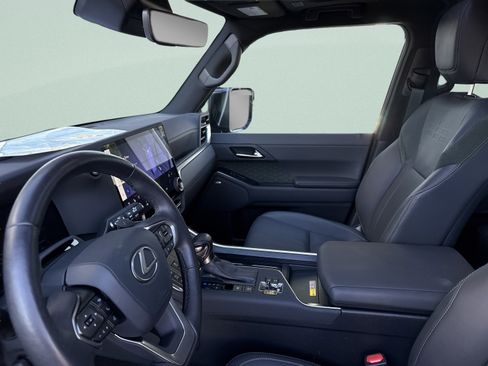 Used 2024 Lexus GX 550 AWD/4WD image 42