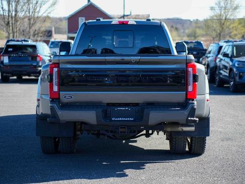 Used 2025 Ford F450 Platinum w/ FX4 Off-Road Package AWD/4WD image 6