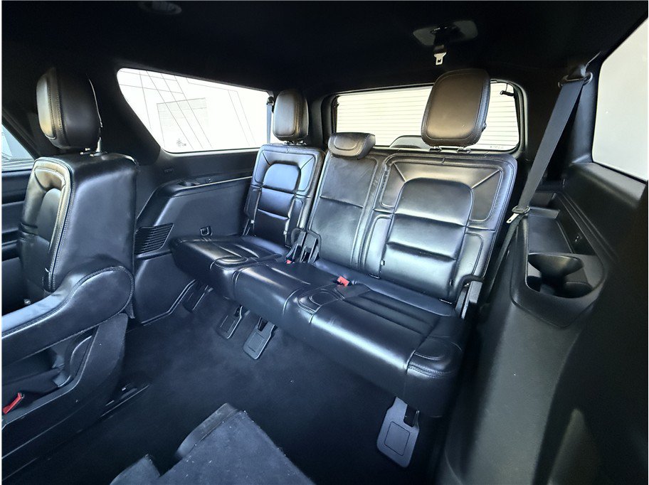 Used 2019 Lincoln Navigator L Select RWD image 24