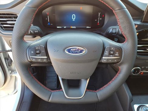 Used 2025 Ford Escape ST-Line w/ Equipment Group 301A image 13