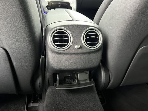 Used 2023 Mercedes-Benz E 350 Sedan image 21