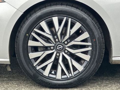 Used 2023 Nissan Altima 2.5 SV image 29