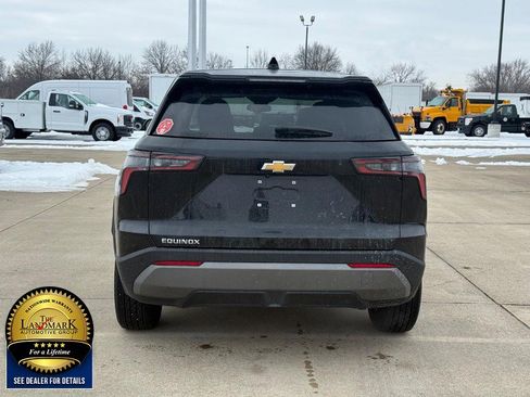 Used 2025 Chevrolet Equinox LT image 5