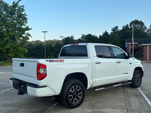 Used 2017 Toyota Tundra Limited w/ Limited Premium Package AWD/4WD image 4