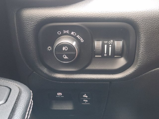 Used 2025 RAM 1500 Laramie w/ Night Edition AWD/4WD image 20