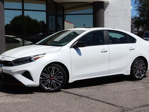 Used 2023 Kia Forte GT FWD image 3
