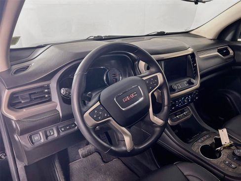 Used 2021 GMC Acadia Denali w/ Denali Ultimate Package AWD/4WD image 9