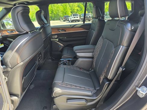 New 2026 Jeep Grand Cherokee L Summit AWD/4WD image 11