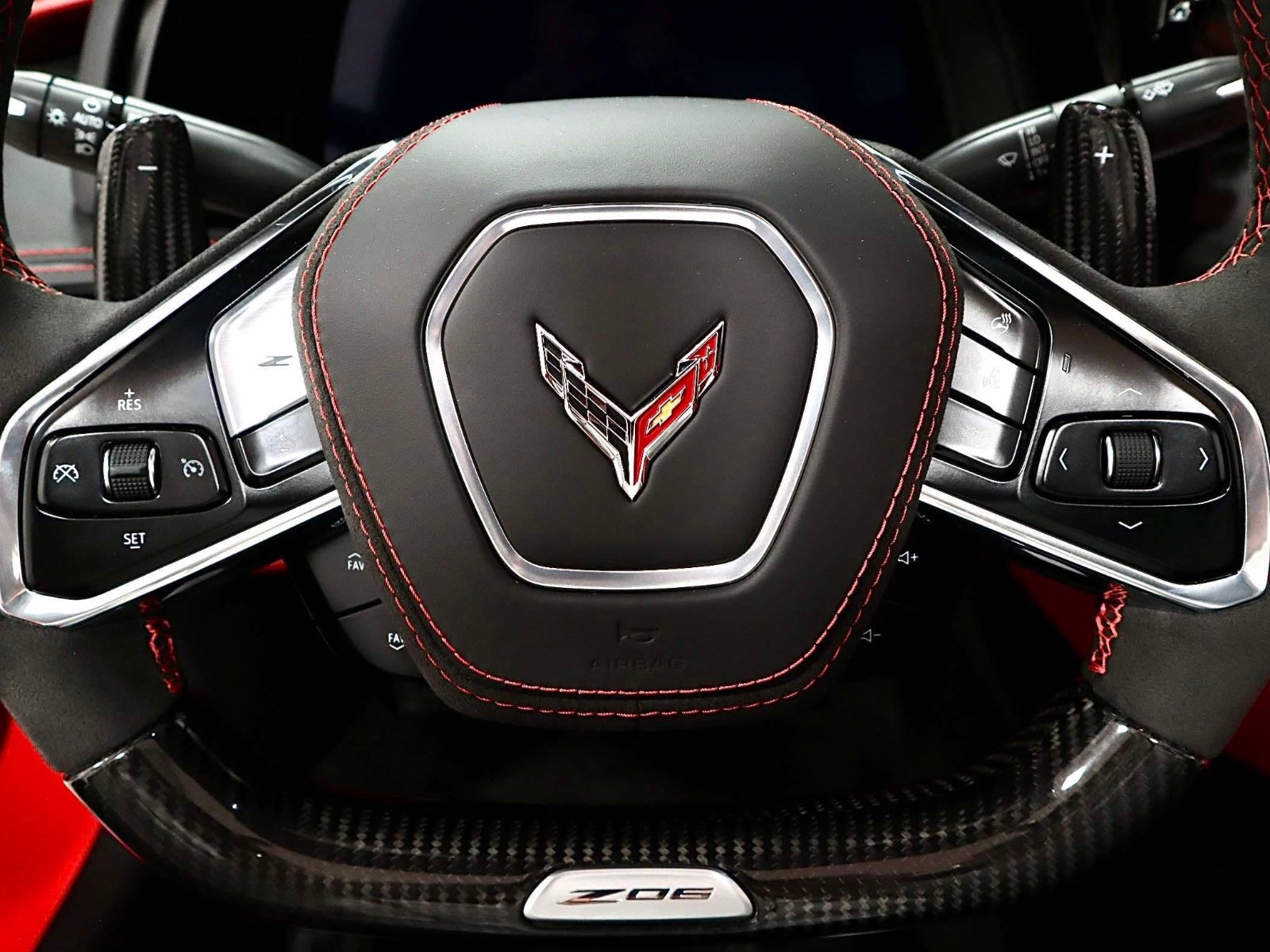 Used 2025 Chevrolet Corvette Z06 RWD image 26