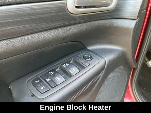 Used 2020 Jeep Grand Cherokee Laredo image 14