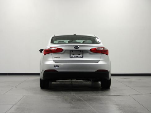 Used 2014 Kia Forte LX w/ Popular Package FWD image 5