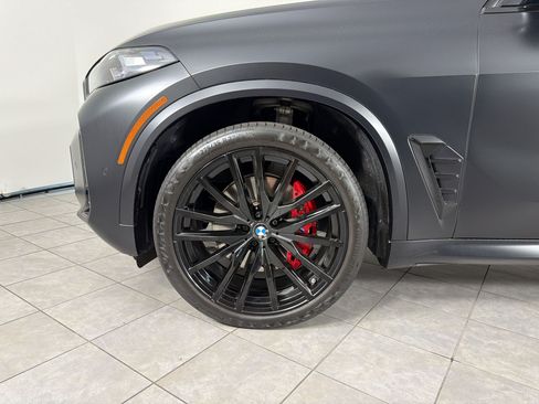 Used 2024 BMW X5 xDrive40i w/ M Sport Package AWD/4WD image 12