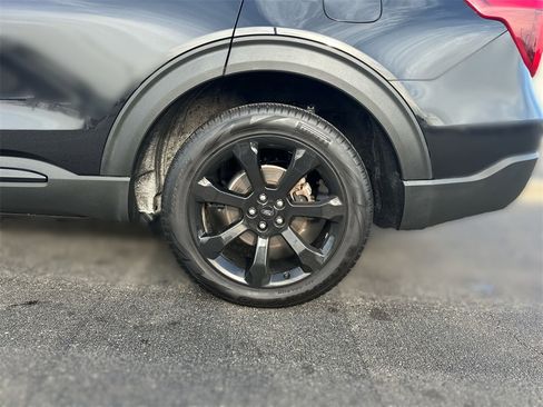 Used 2023 Ford Explorer ST-Line w/ Class IV Trailer Tow Package image 18