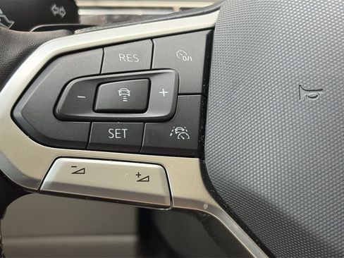 Certified 2026 Volkswagen Atlas SE w/ Panoramic Sunroof Package FWD image 13