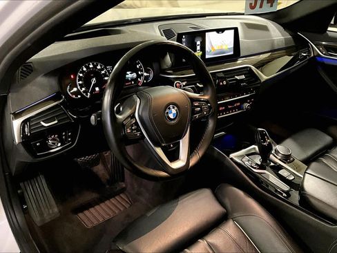 Used 2018 BMW 530i xDrive w/ Premium Package AWD/4WD image 28
