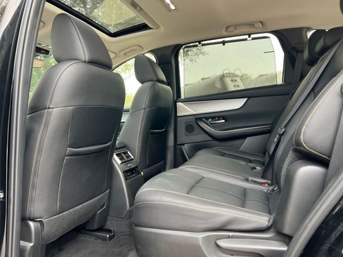 Used 2025 MAZDA CX-70 3.3 Turbo w/ Preferred Package image 21