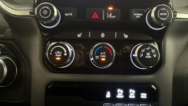 Used 2025 RAM 1500 Big Horn AWD/4WD image 21