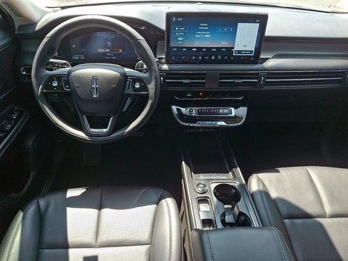 Certified 2023 Lincoln Corsair AWD w/ Equipment Group 101A image 11