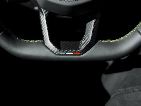 Used 2025 Lamborghini Revuelto image 58