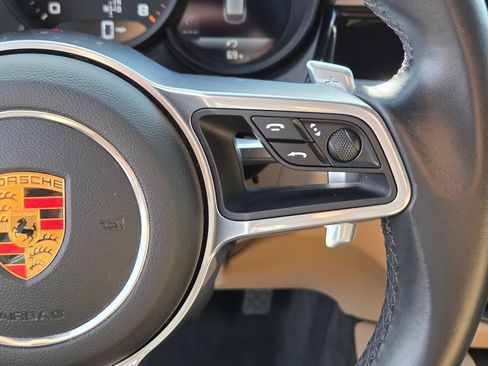 Used 2020 Porsche Macan w/ Premium Package Plus AWD/4WD image 29