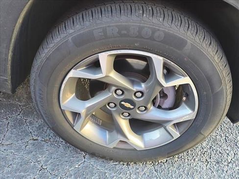 Certified 2025 Chevrolet Trax LT image 14