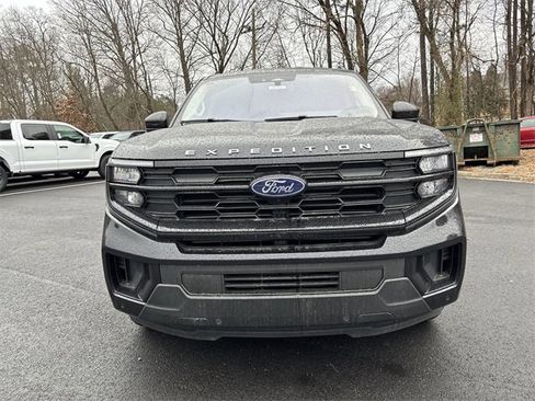 New 2025 Ford Expedition Max Active image 3