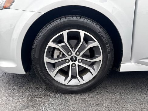 Used 2020 Chevrolet Sonic LT w/ Convenience Package image 33