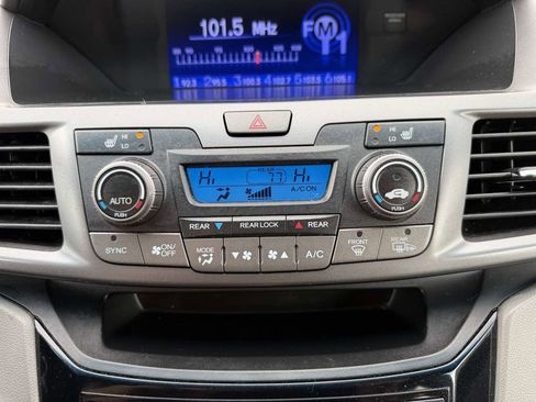 Used 2012 Honda Odyssey EX-L image 18