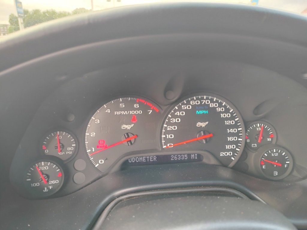 Used 2003 Chevrolet Corvette Convertible RWD image 20