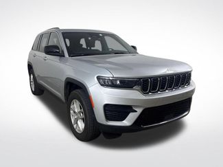 Used 2025 Jeep Grand Cherokee Laredo X w/ Luxury Tech Group I RWD 360° Tour