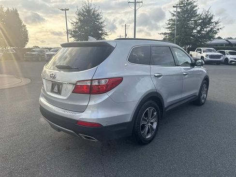Used 2013 Hyundai Santa Fe GLS FWD image 9