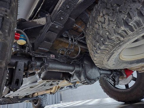 Used 2010 Ford F150 Raptor image 42