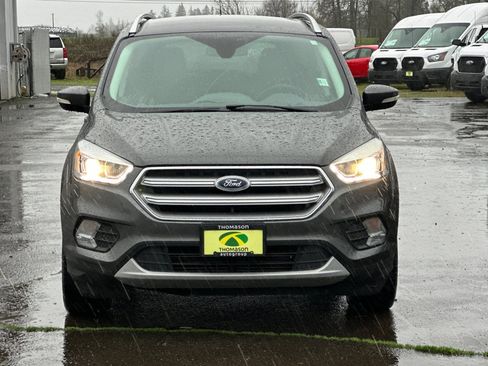 Used 2017 Ford Escape Titanium image 9
