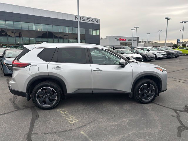 Certified 2024 Nissan Rogue SV w/ SV Premium Package AWD/4WD image 12