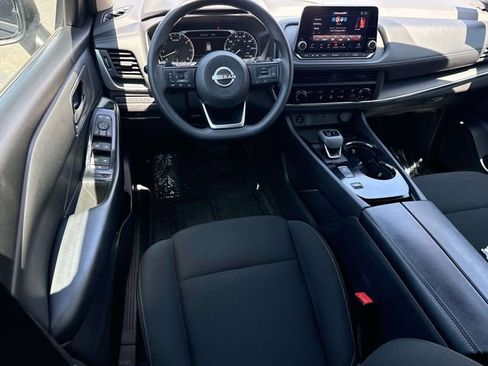 Certified 2024 Nissan Rogue S FWD image 8
