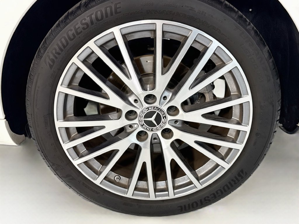 Used 2023 Mercedes-Benz CLA 250 image 31