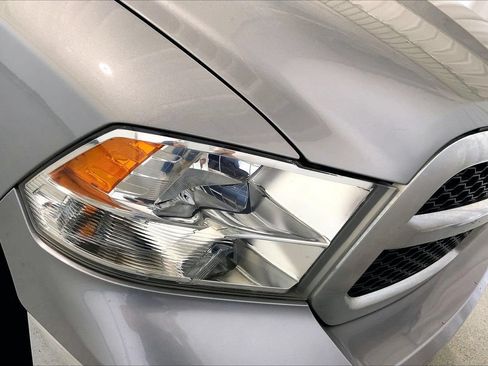 Used 2022 RAM 1500 Tradesman w/ Chrome Plus Package RWD image 28