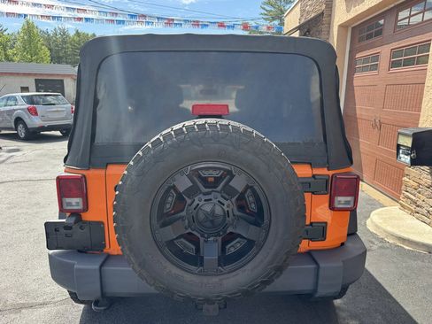 Used 2013 Jeep Wrangler Unlimited Sport AWD/4WD image 5