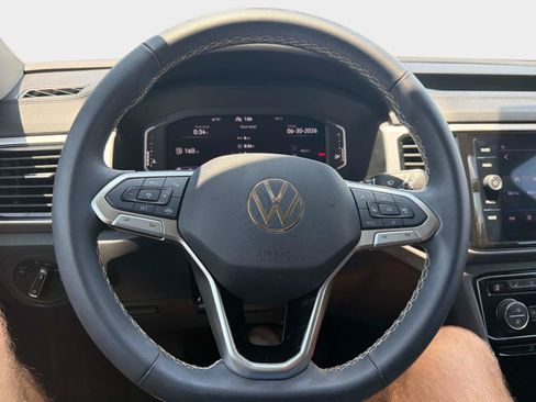 Certified 2023 Volkswagen Atlas SE FWD image 25