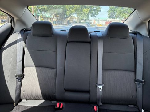 Used 2025 Nissan Altima 2.5 SV FWD image 33