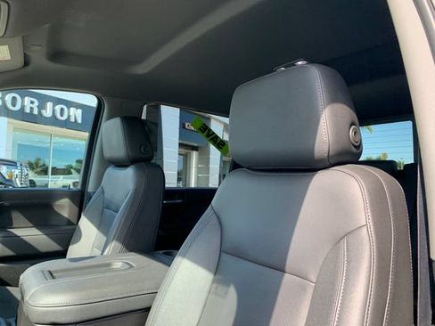 Used 2022 Chevrolet Silverado 3500 LTZ w/ LTZ Plus Package AWD/4WD image 21