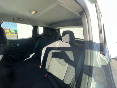 Used 2021 Jeep Renegade Sport image 25