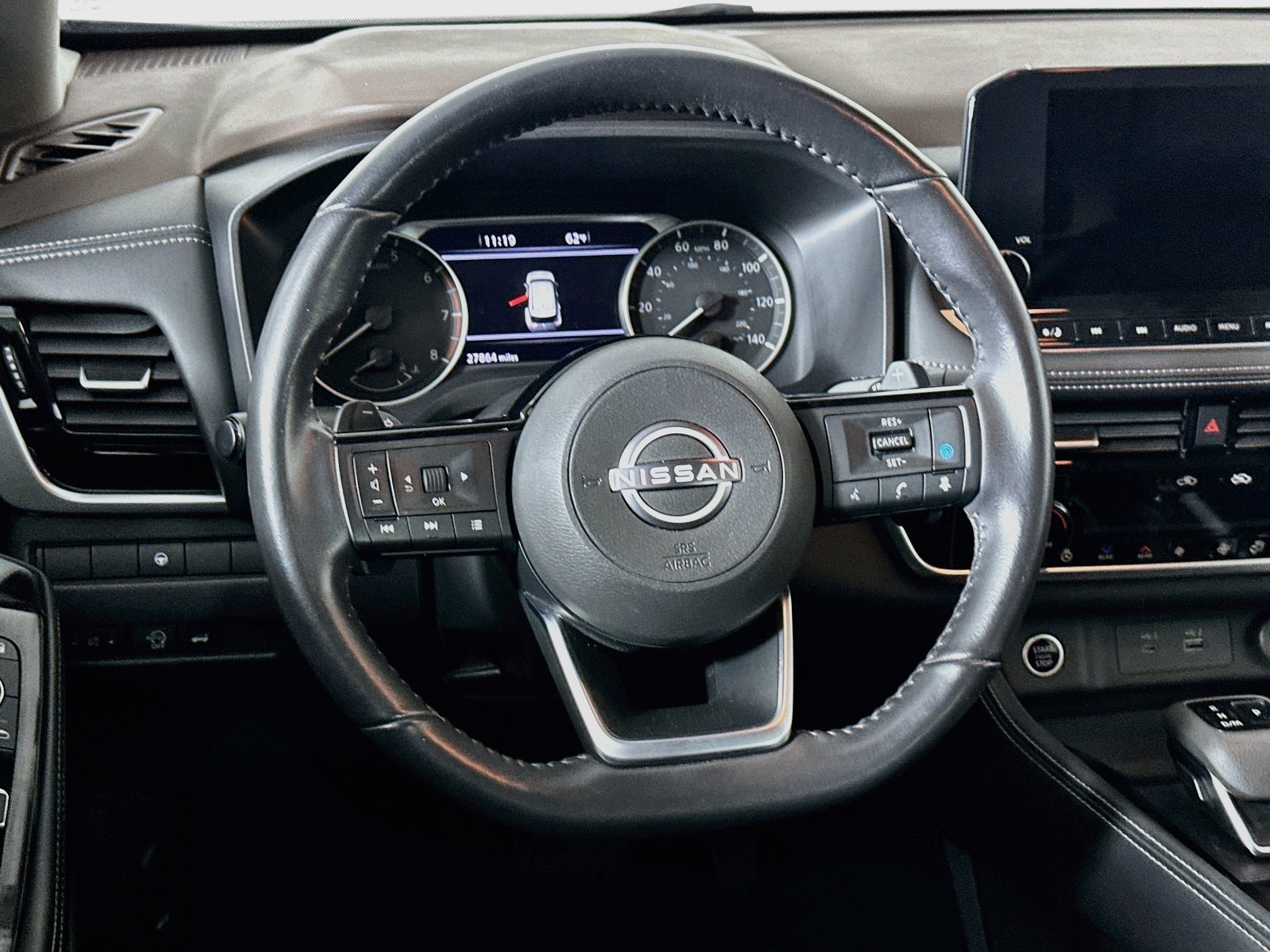 Used 2023 Nissan Rogue SL w/ SL Premium Package FWD image 18